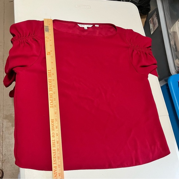 Trina Turk Veda Drawstring Sleeve Top Sumac Red Large Q2 - Picture 7 of 8